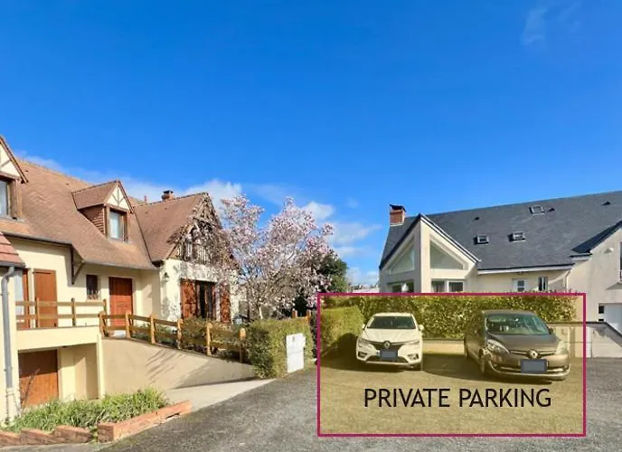 Avec Entree Independante, Sdb Privative, Piscine Et Grand Garage Et Proche Hyper-centre Frühstückspension *